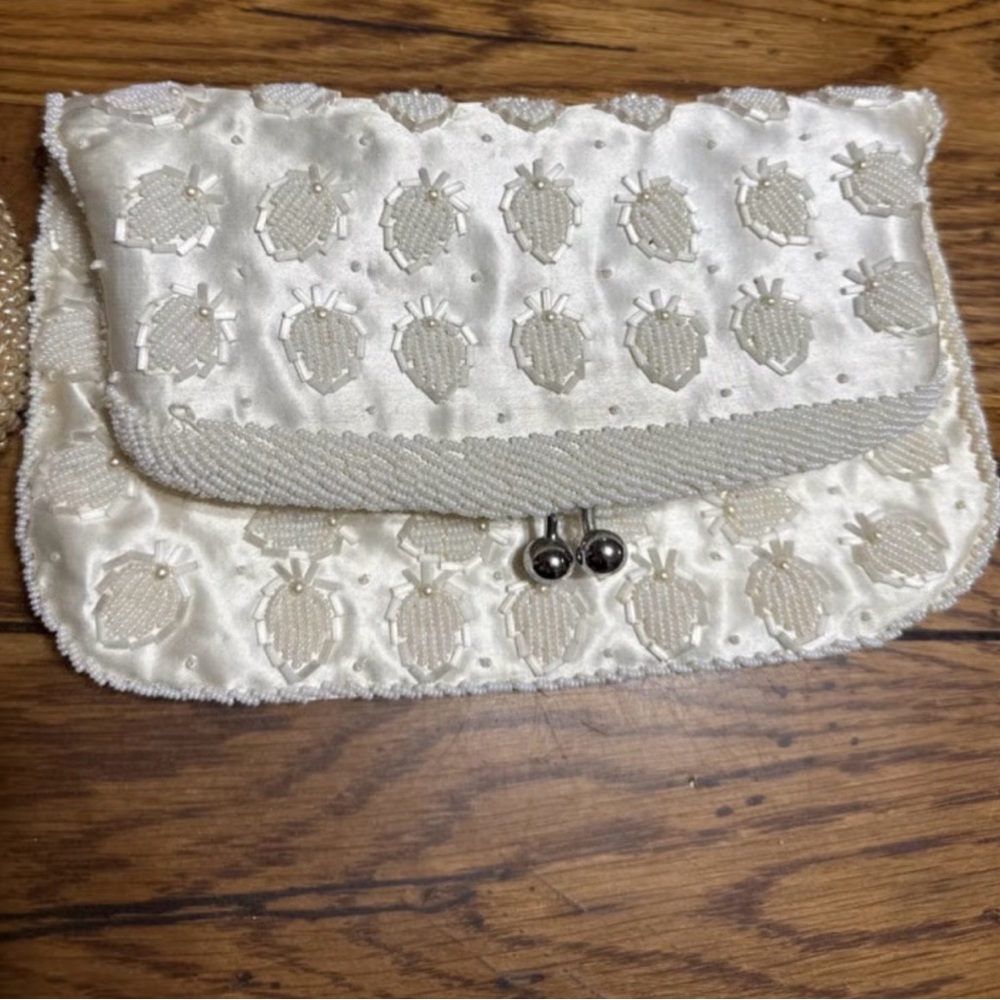 Vintage 1950’s Satin Embroidered Beads Evening Deep Pocket Clutch